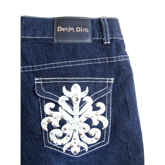Denim Diva Denim - Denim Diva Jeans Fleur de Lis Flap Pockets Cropped Women's Size 20